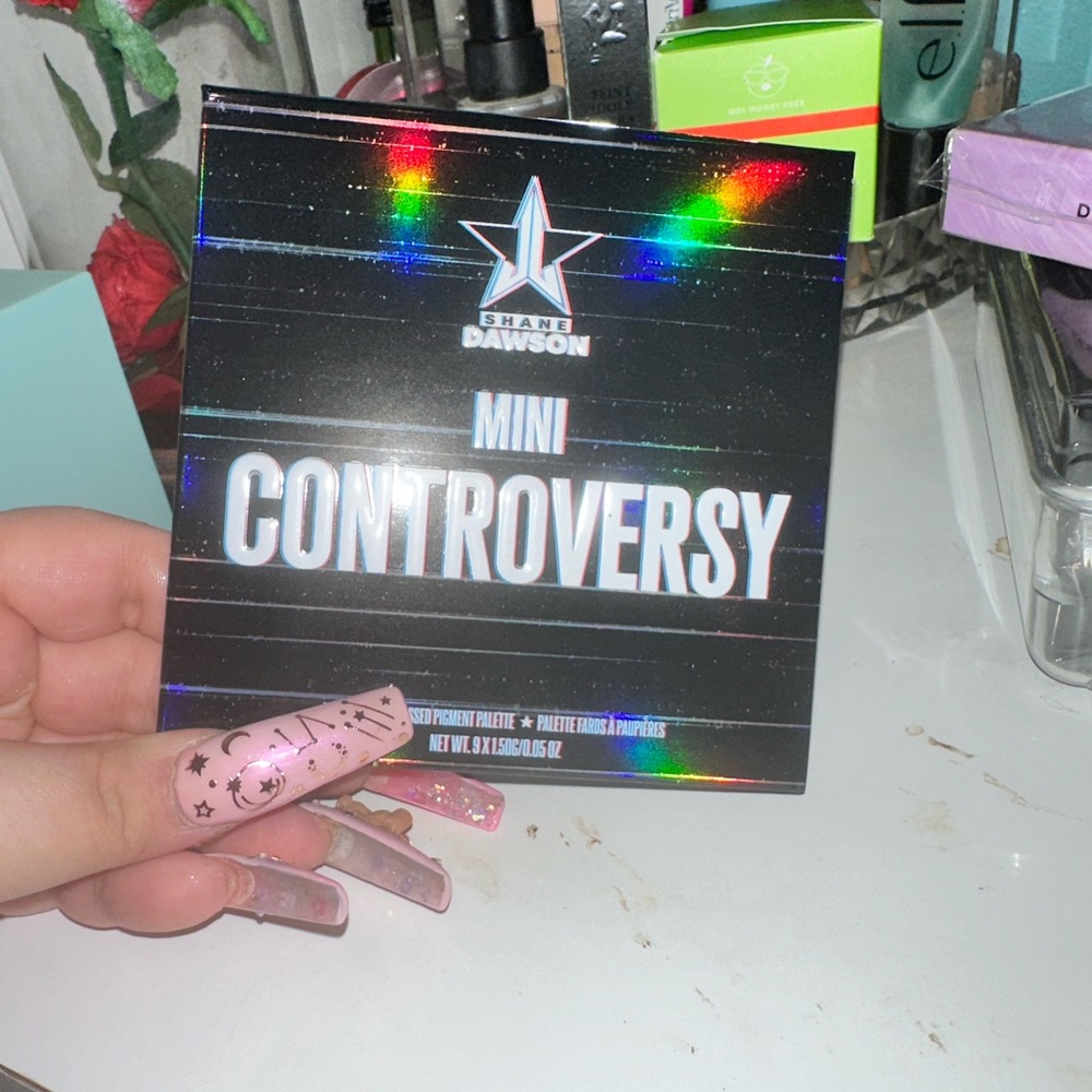 Mini Controversy Palette